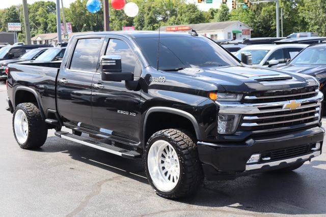 2023 Chevrolet Silverado 2500HD High Country 4WD photo
