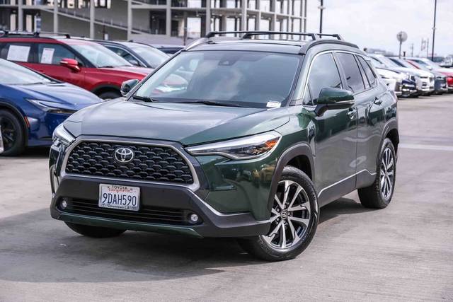 2022 Toyota Corolla Cross XLE AWD photo