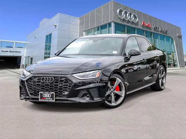 2023 Audi A4 S line Prestige AWD photo