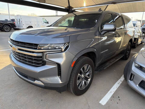 2022 Chevrolet Suburban LT RWD photo