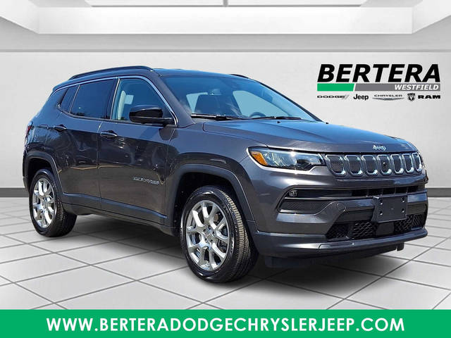 2022 Jeep Compass Latitude Lux 4WD photo