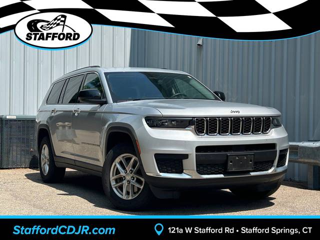 2023 Jeep Grand Cherokee L Laredo 4WD photo