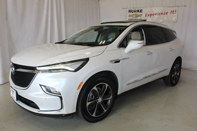 2022 Buick Enclave Essence AWD photo