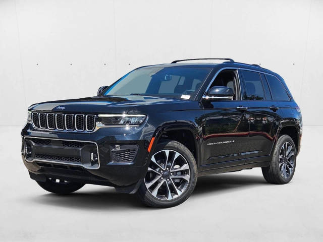 2023 Jeep Grand Cherokee Overland 4WD photo