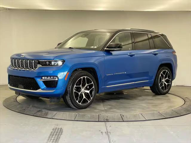 2023 Jeep Grand Cherokee Summit Reserve 4WD photo
