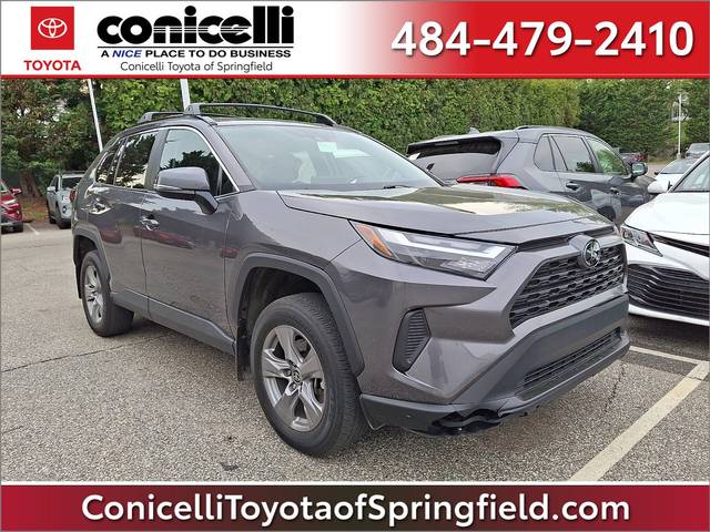 2022 Toyota RAV4 XLE AWD photo