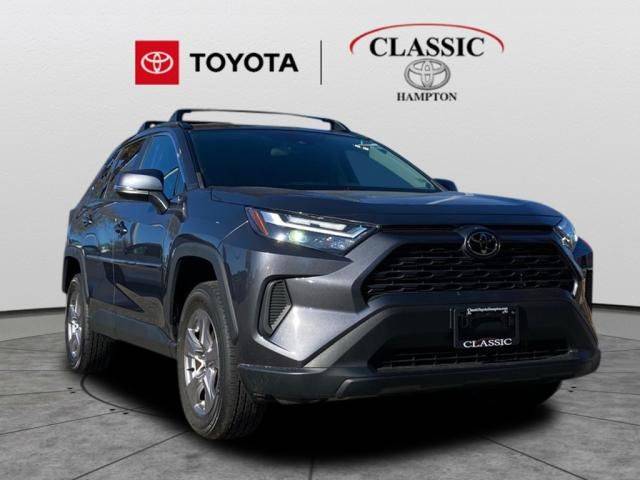 2022 Toyota RAV4 XLE AWD photo