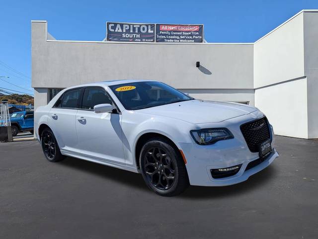 2022 Chrysler 300 Touring L AWD photo
