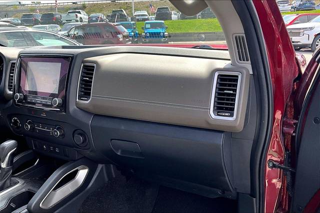 2023 Nissan Frontier SV 4WD photo
