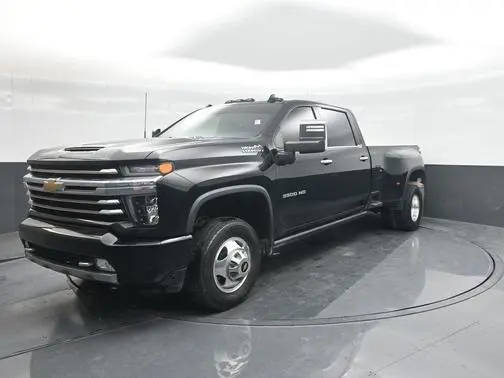 2023 Chevrolet Silverado 3500HD High Country 4WD photo