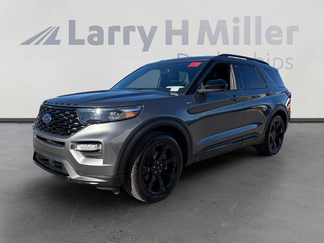 2022 Ford Explorer ST-Line RWD photo