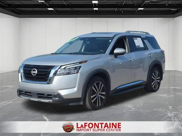 2023 Nissan Pathfinder Platinum 4WD photo