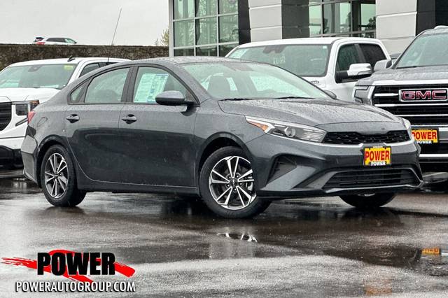 2023 Kia Forte LXS FWD photo