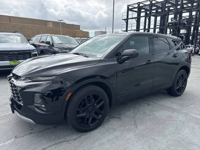 2022 Chevrolet Blazer LT FWD photo