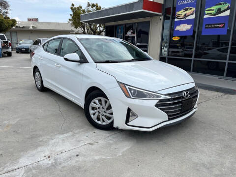 2019 Hyundai Elantra SE FWD photo