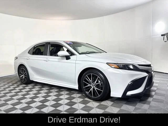 2023 Toyota Camry SE FWD photo