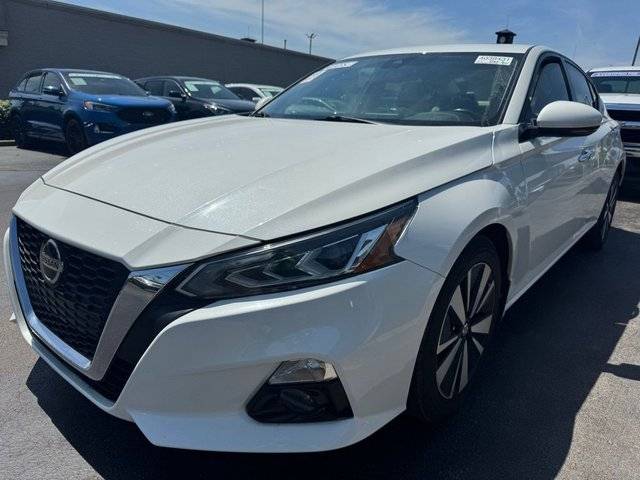 2022 Nissan Altima 2.5 SL FWD photo