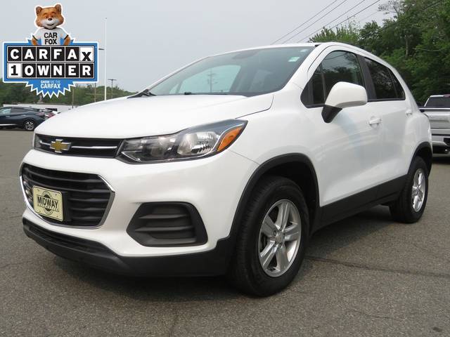 2022 Chevrolet Trax LS AWD photo