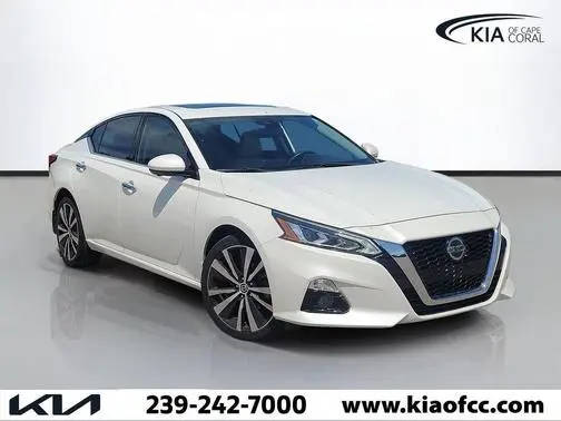 2022 Nissan Altima 2.5 Platinum AWD photo