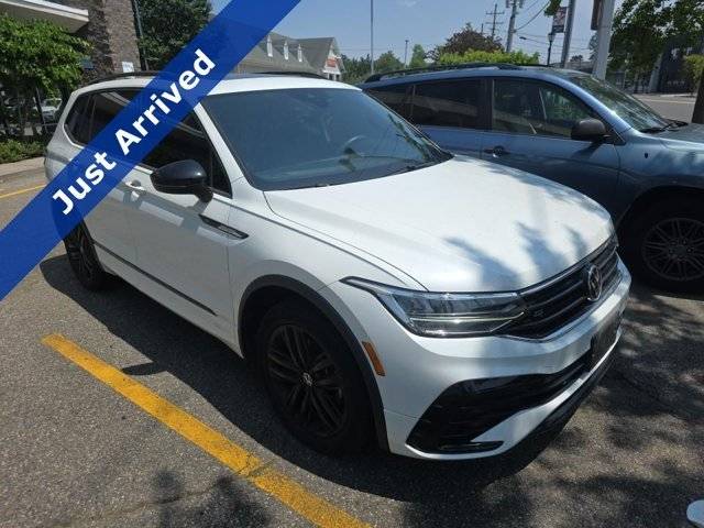2022 Volkswagen Tiguan SE R-Line Black AWD photo
