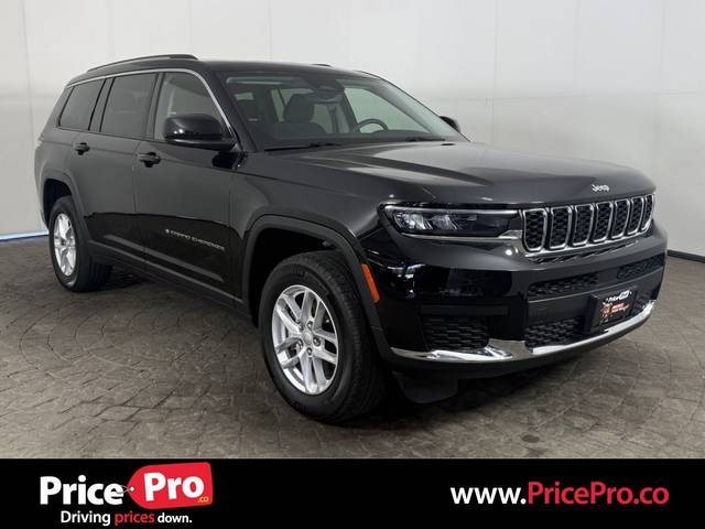 2023 Jeep Grand Cherokee L Laredo 4WD photo