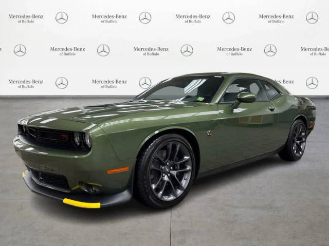 2022 Dodge Challenger R/T Scat Pack RWD photo