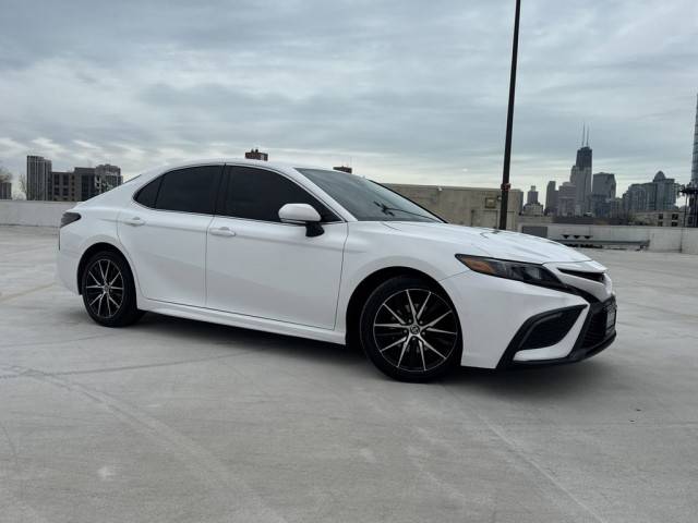 2023 Toyota Camry SE AWD photo