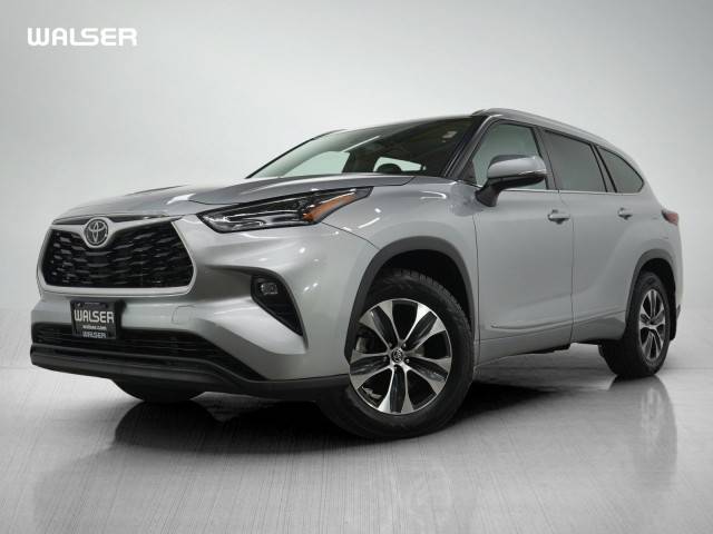 2022 Toyota Highlander XLE AWD photo