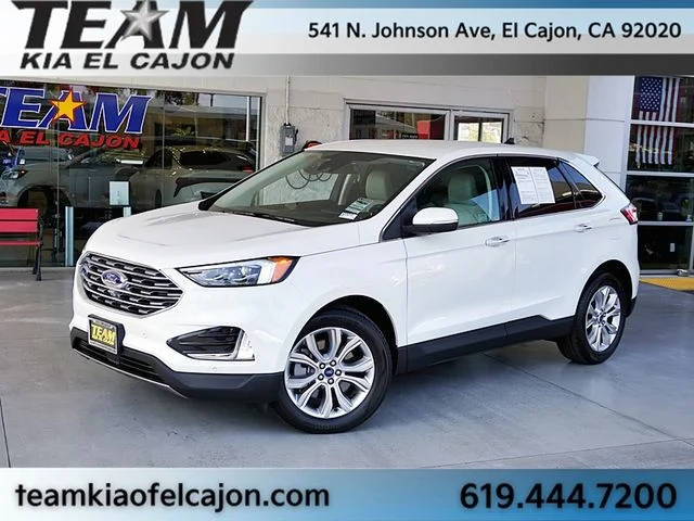 2022 Ford Edge Titanium AWD photo