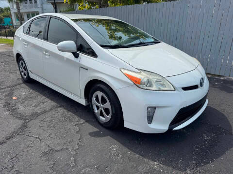 2015 Toyota Prius Four FWD photo