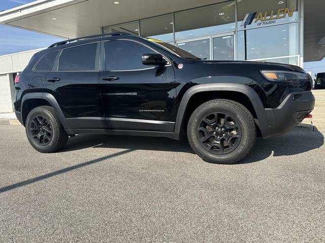 2022 Jeep Cherokee Trailhawk 4WD photo
