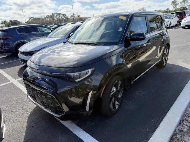 2023 Kia Soul GT-Line FWD photo