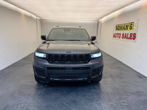2023 Jeep Grand Cherokee L Altitude 4WD photo
