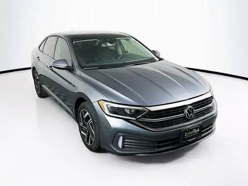 2022 Volkswagen Jetta SEL FWD photo