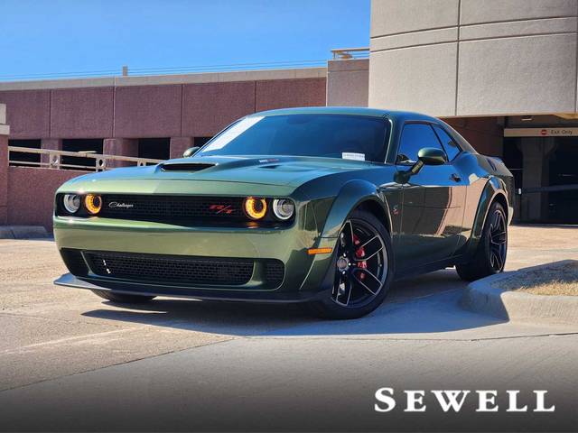 2022 Dodge Challenger R/T Scat Pack Widebody RWD photo