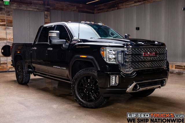 2023 GMC Sierra 2500HD Denali 4WD photo