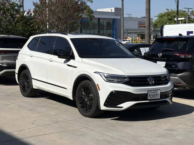 2022 Volkswagen Tiguan SE R-Line Black FWD photo
