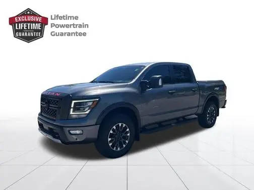 2023 Nissan Titan PRO-4X 4WD photo