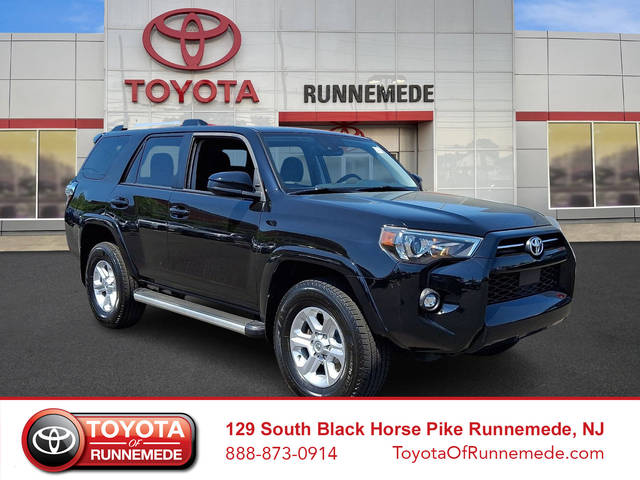 2023 Toyota 4Runner SR5 4WD photo