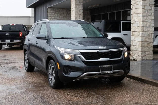 2023 Kia Seltos EX AWD photo