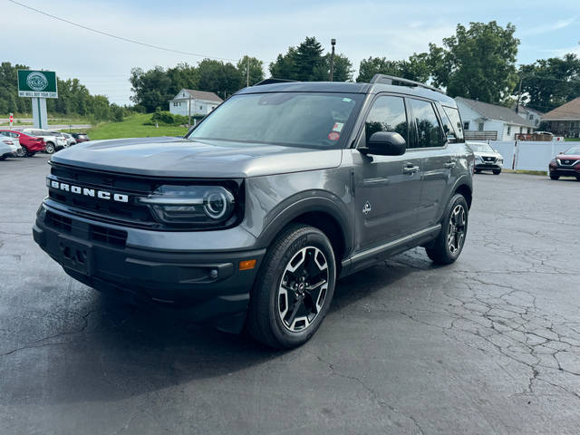 2021 Ford Bronco Sport Outer Banks 4WD photo