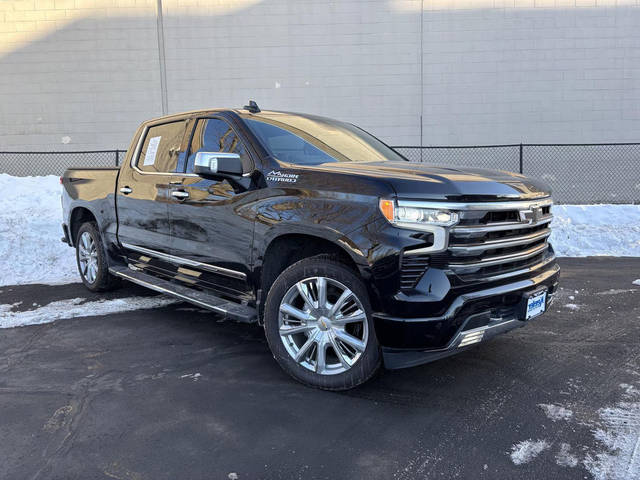 2022 Chevrolet Silverado 1500 High Country 4WD photo