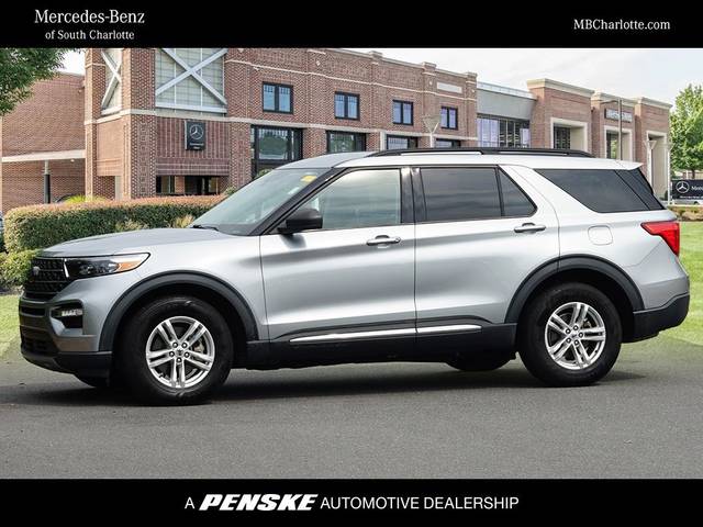 2022 Ford Explorer XLT 4WD photo