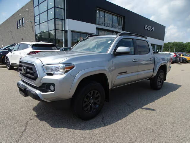 2022 Toyota Tacoma SR 4WD photo