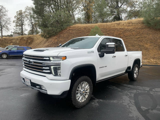 2022 Chevrolet Silverado 2500HD High Country 4WD photo