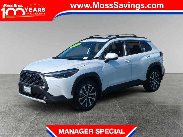 2022 Toyota Corolla Cross XLE FWD photo