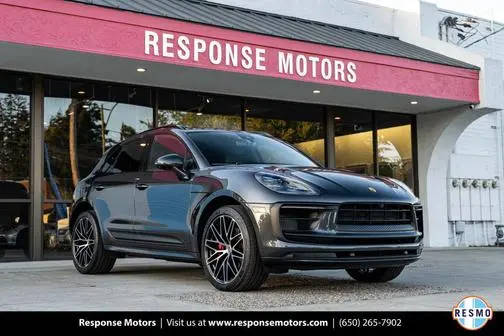 2022 Porsche Macan S AWD photo