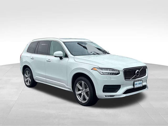 2020 Volvo XC90 Momentum AWD photo