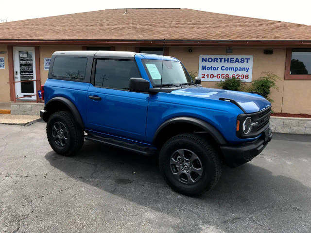 2022 Ford Bronco 2 Door Base 4WD photo