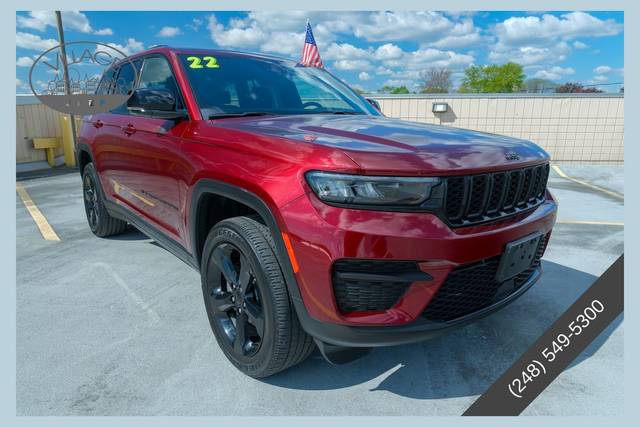 2022 Jeep Grand Cherokee Altitude 4WD photo